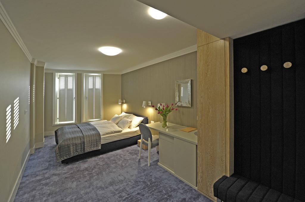 Standard Double Room,1212080722:JPEG
